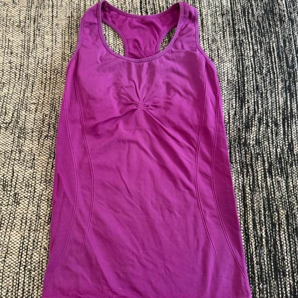 Purple workout tank top size M